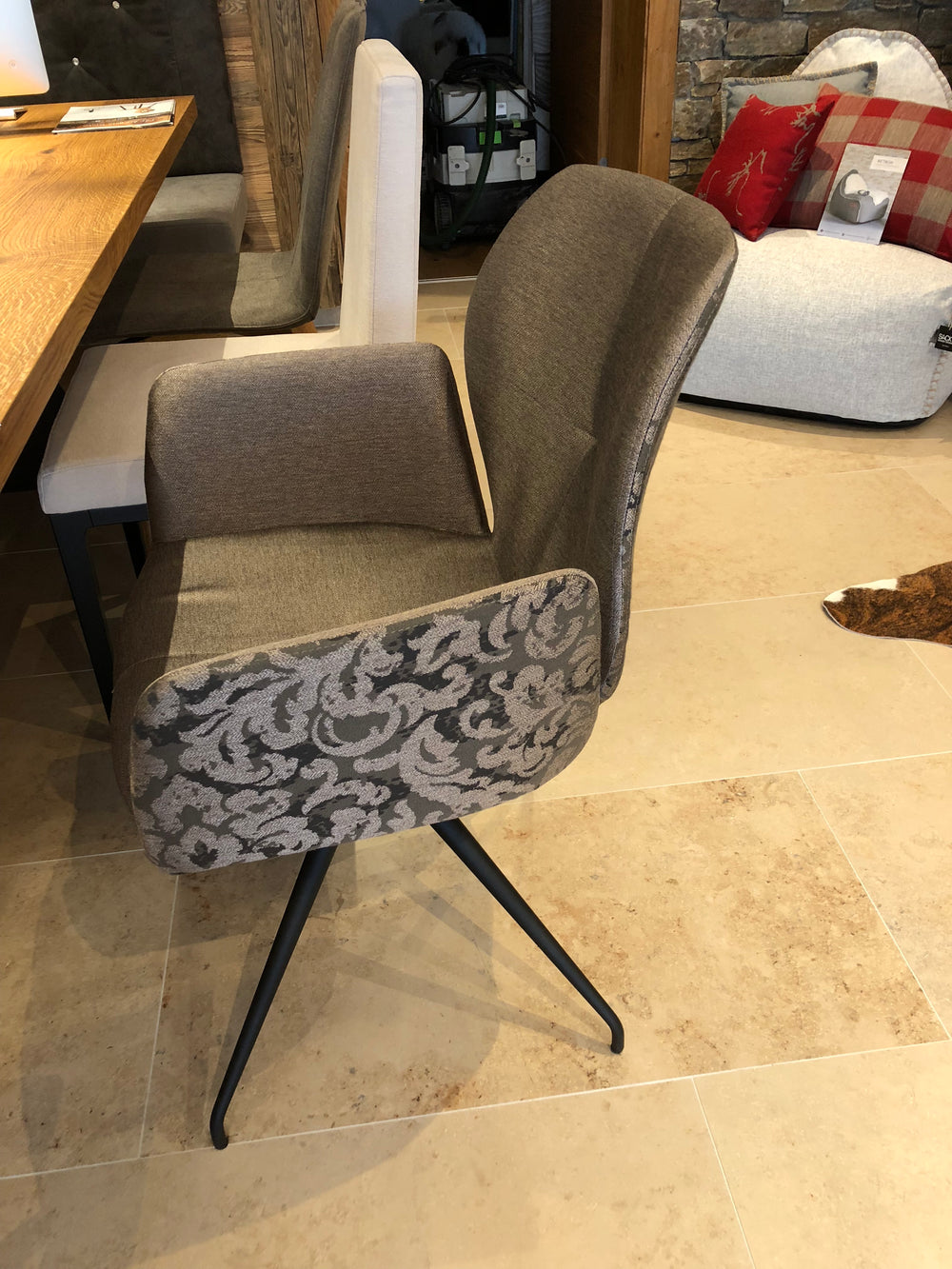 Sitzgelegenheiten — Bild 4