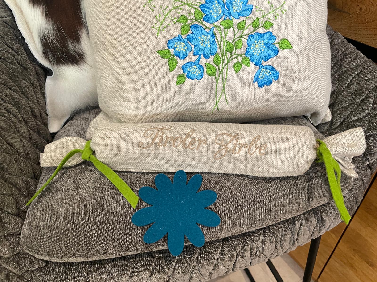 Comfort furniture Swiss pine roll